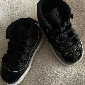 JORDAN 11 RETRO (TD)